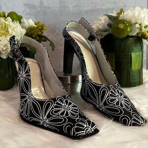 NEW Circa Joan & David Floral Embroidered Flowers Slingback Black White Heels S…